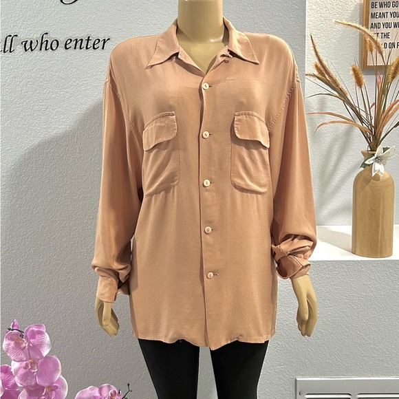 Equipment Tops - EQUIPMENT Silk Blouse Size M Medium Peach Collared Button Front Pocket Designer